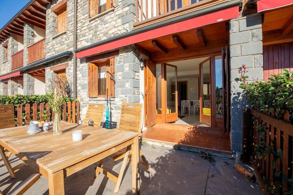 Appartamento Casa Nieves Villanúa Esterno foto